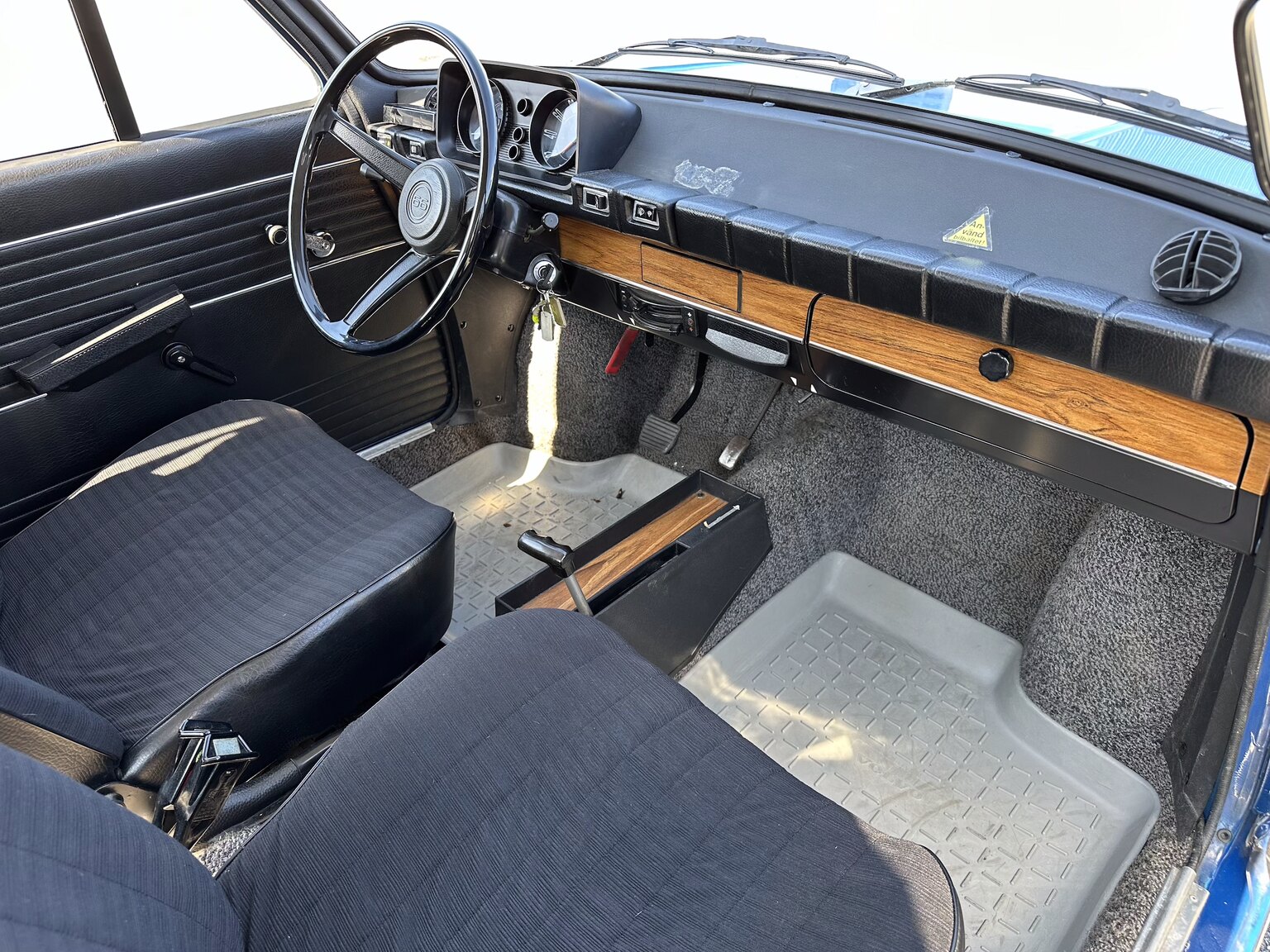 Interior image of 1974 DAF 66 Sedan 1.1