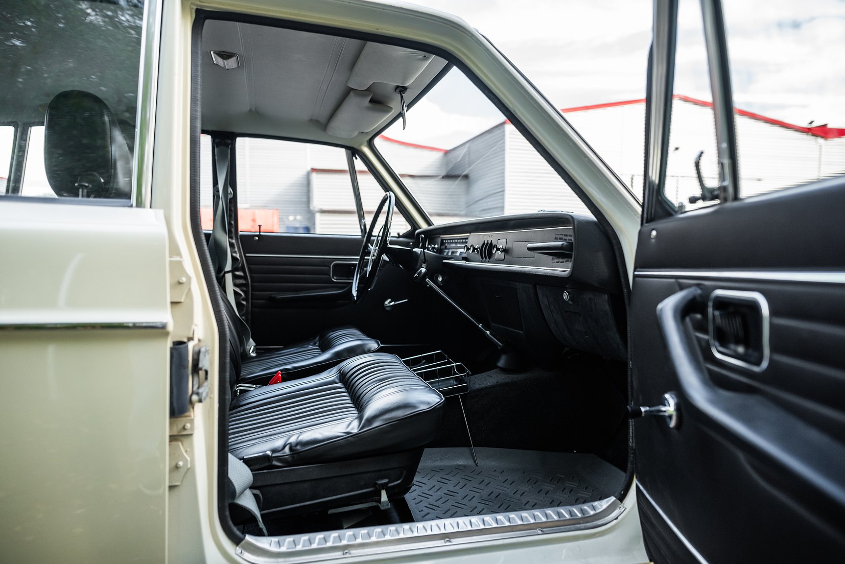 Interior image of 1967 Volvo 144 1.8 