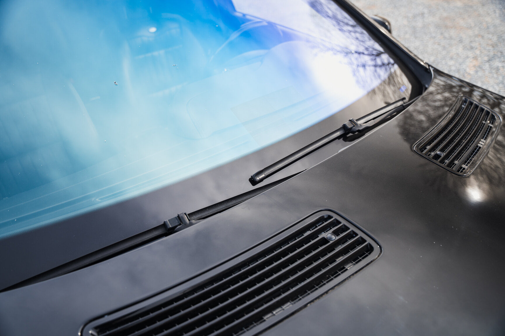 Exterior image of 2011 Mercedes-Benz S600