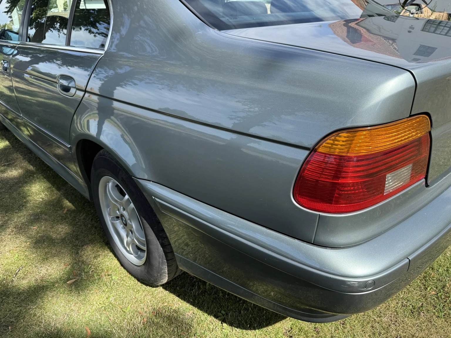 Aussenfoto 2003 BMW 525d Sedan (61)