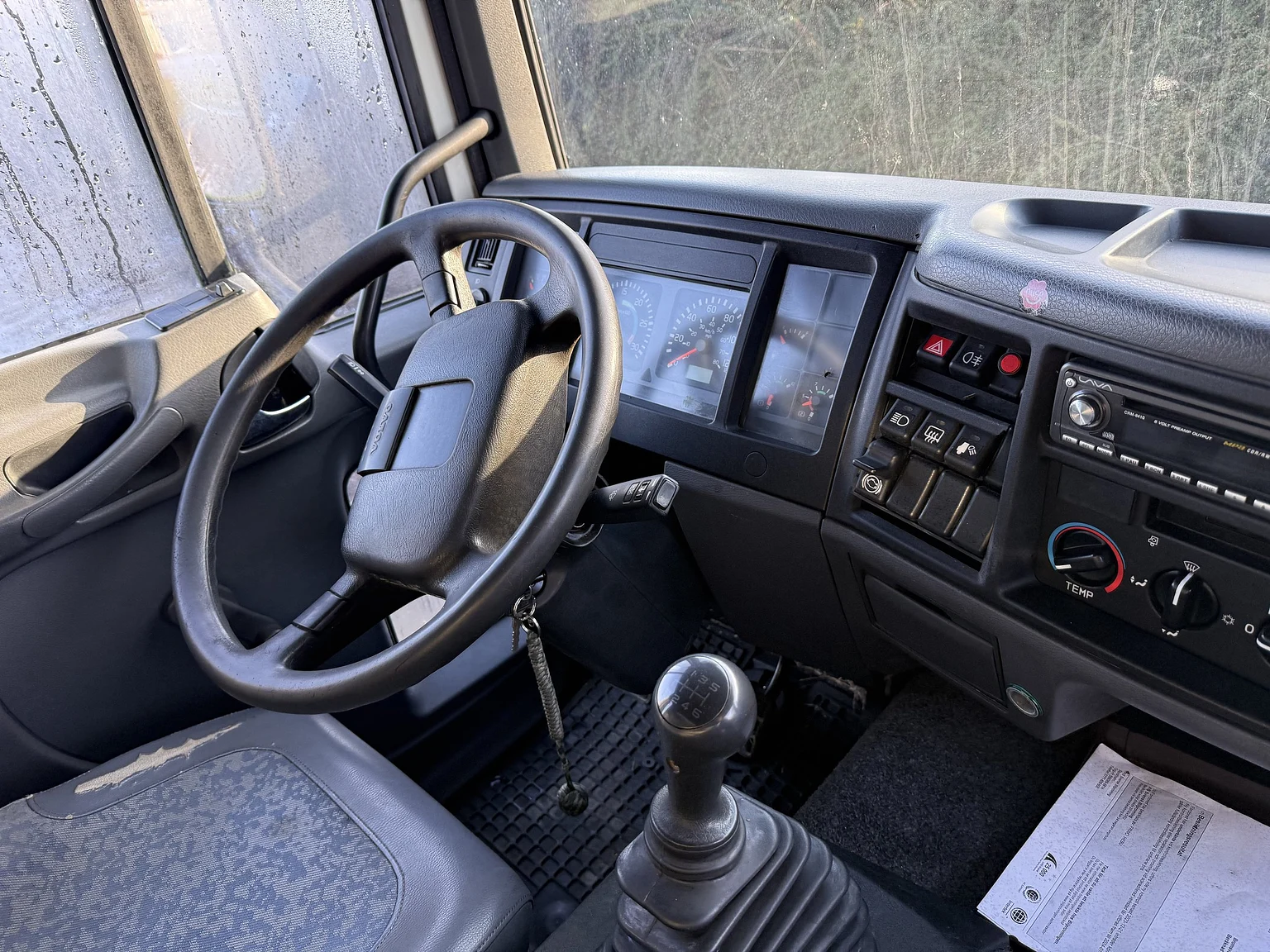 Exteriörbild på 2000 Volvo FL6 4x2 - NO RESERVE (18)