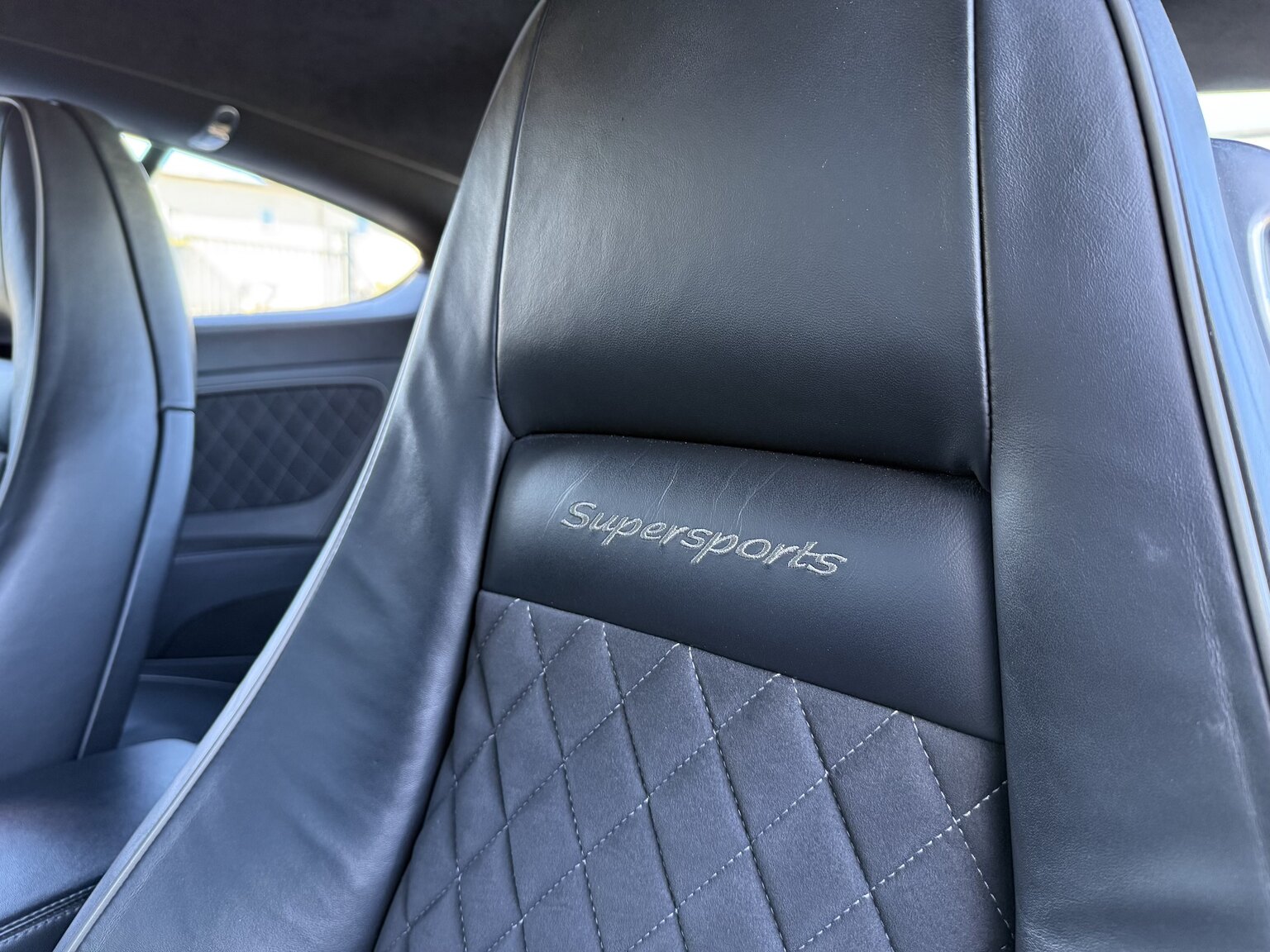 Interiörbild 2011 Bentley Continental Supersports