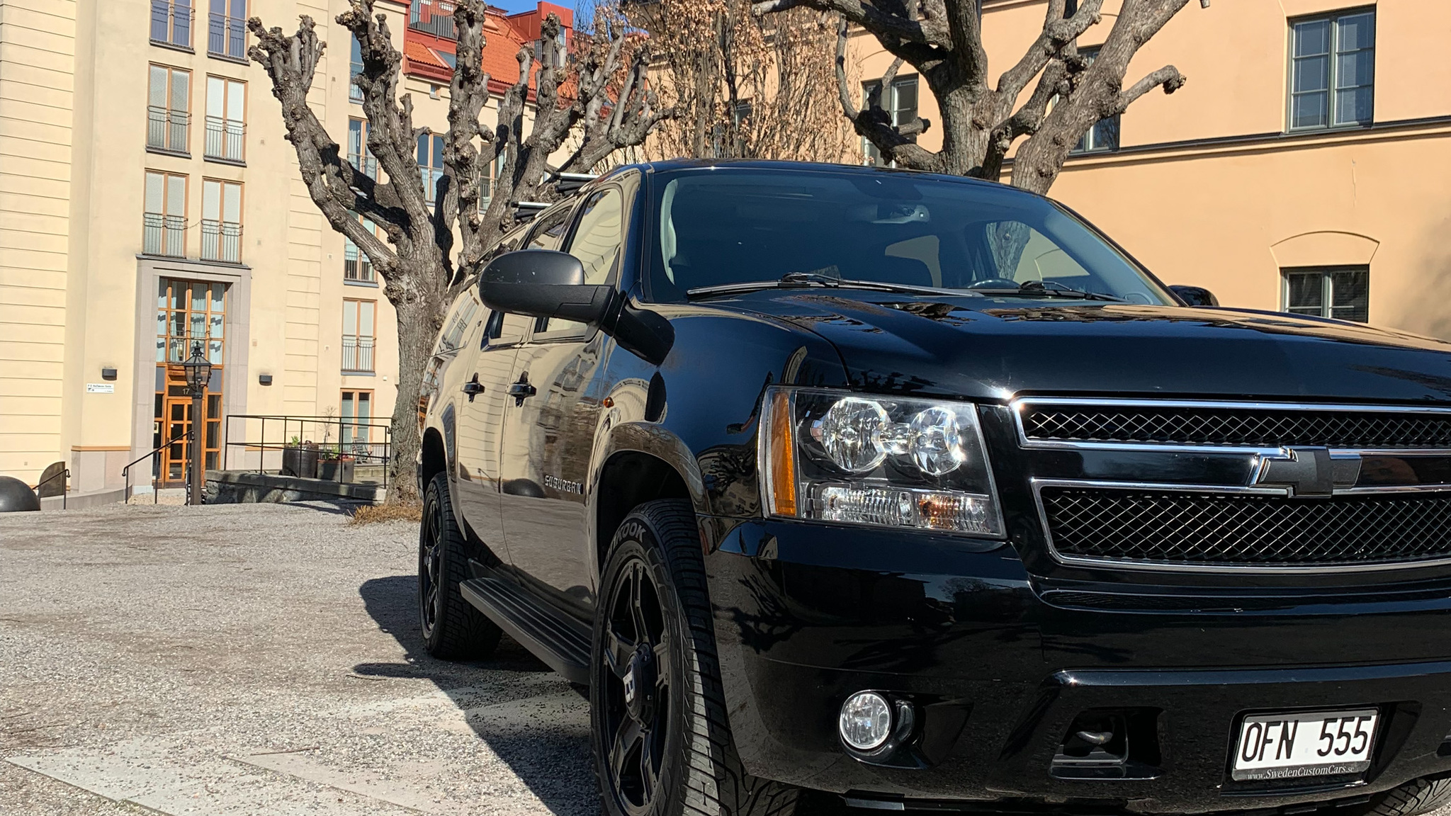 Exteriörbild på 2011 Chevrolet Suburban