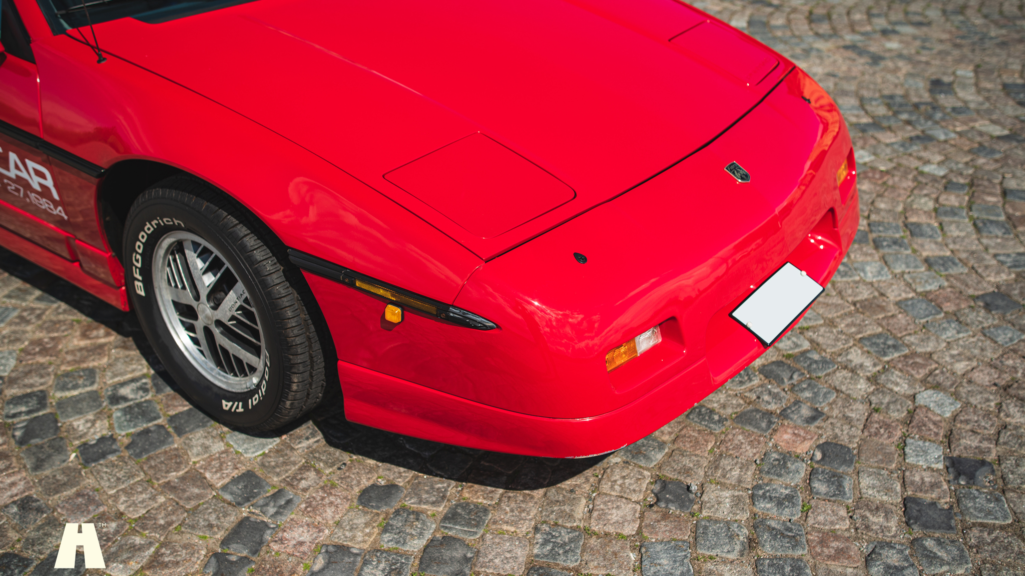 Exteriörbild på 1985 Pontiac Fiero GT (10)