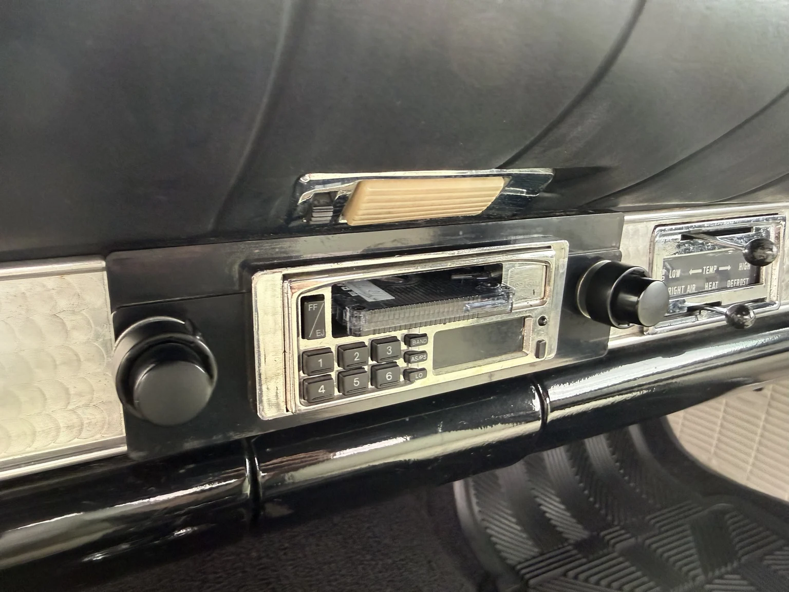 Innenraumfoto von 1957 Ford Thunderbird (17)
