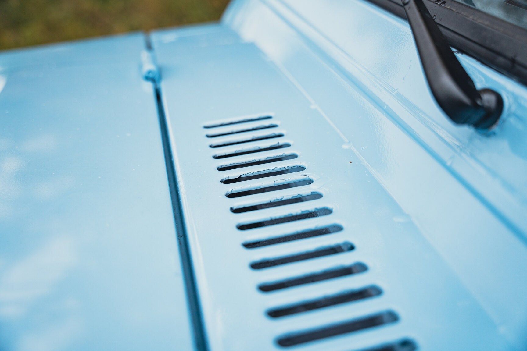 Exterior image of 1987 Suzuki SJ413 A-traktor