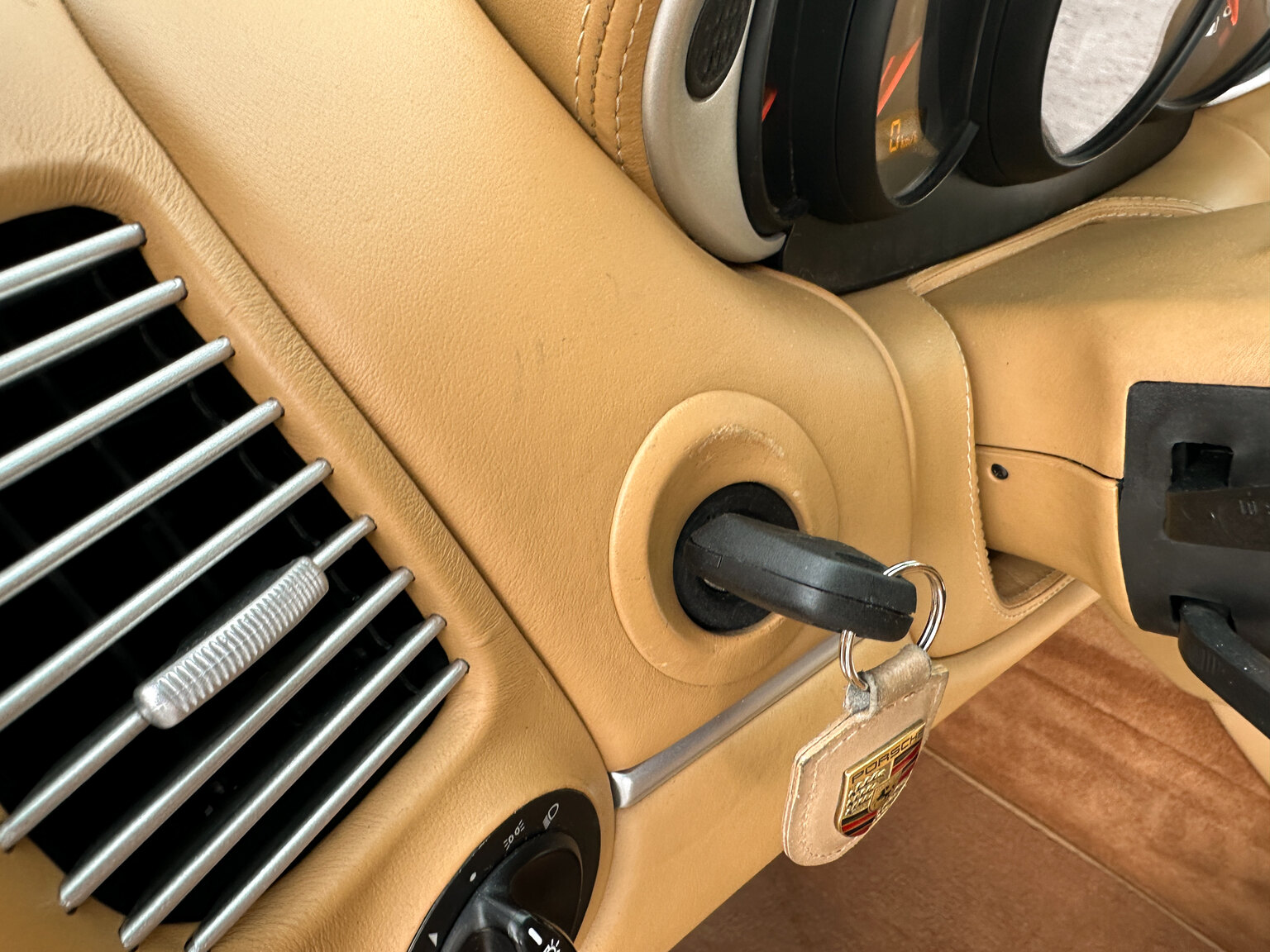 Interior image of 2004 Porsche 911 Carrera 4