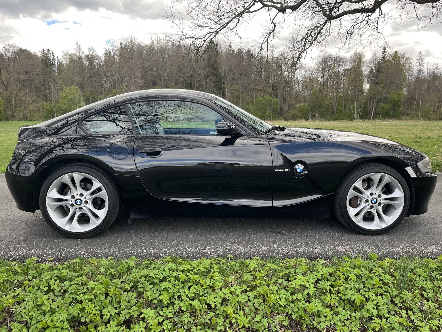 Exterior image of 2007 BMW Z4 3.0Si Coupé
