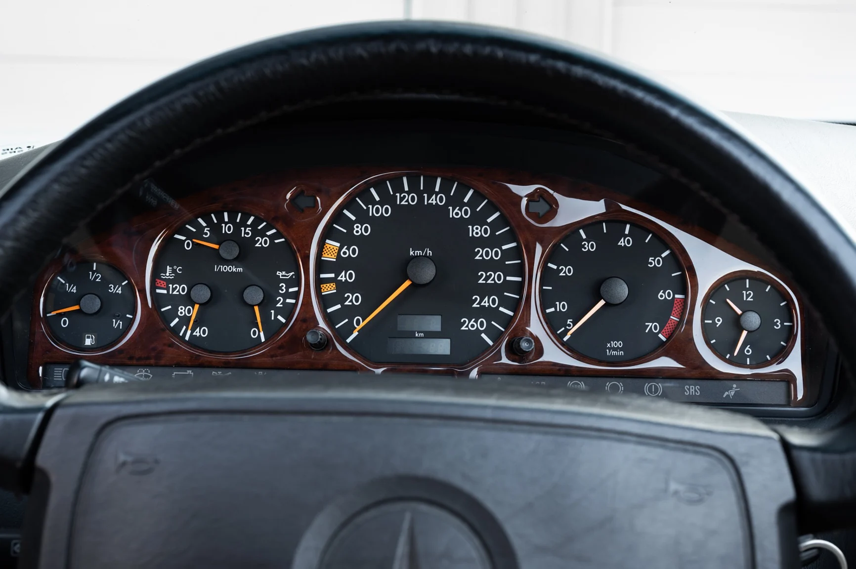 Innenraumfoto von 1991 Mercedes-Benz 500 SL (10)