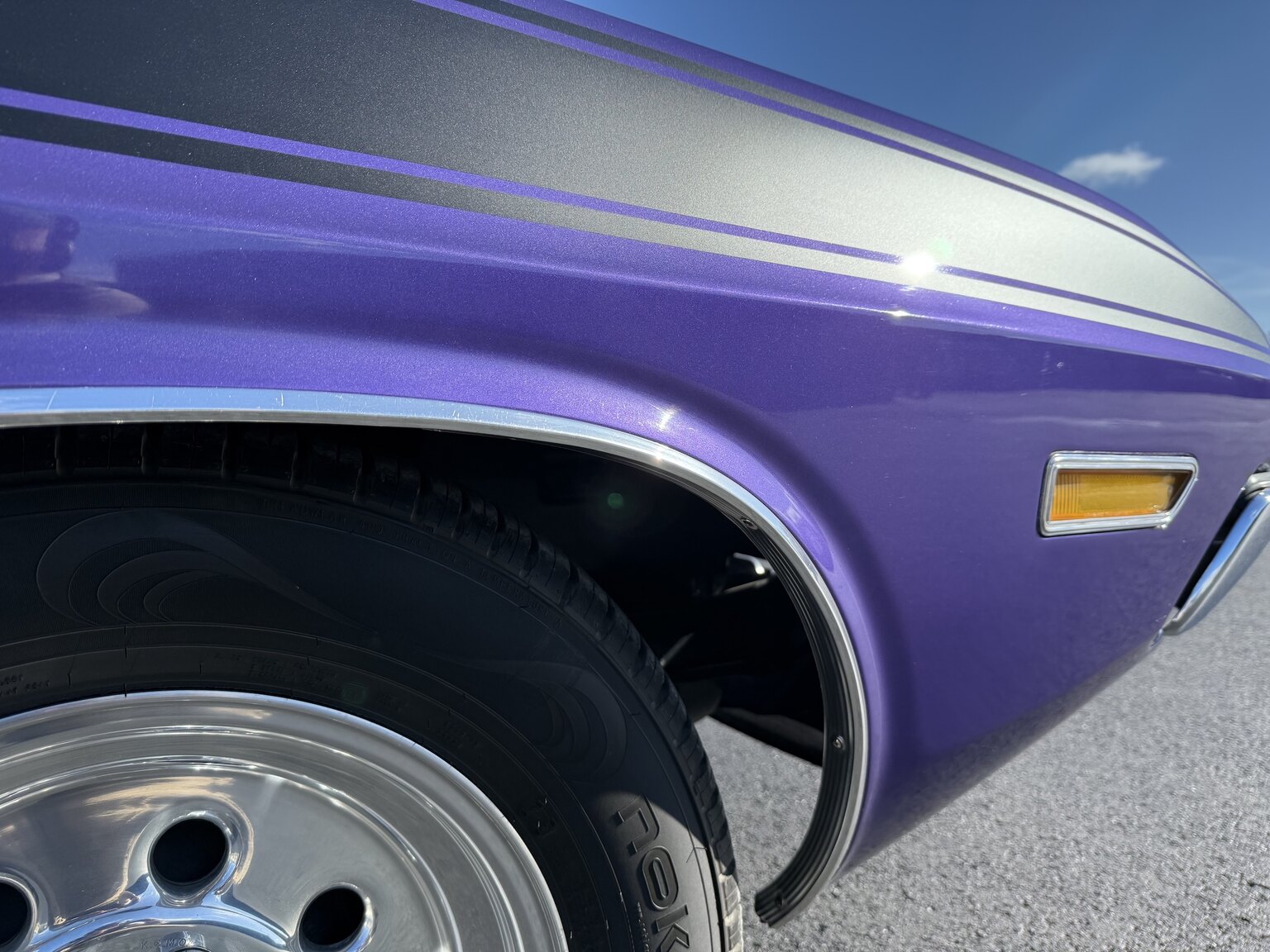 Exteriörbild på 1970 Dodge Challenger T/A 440 cui