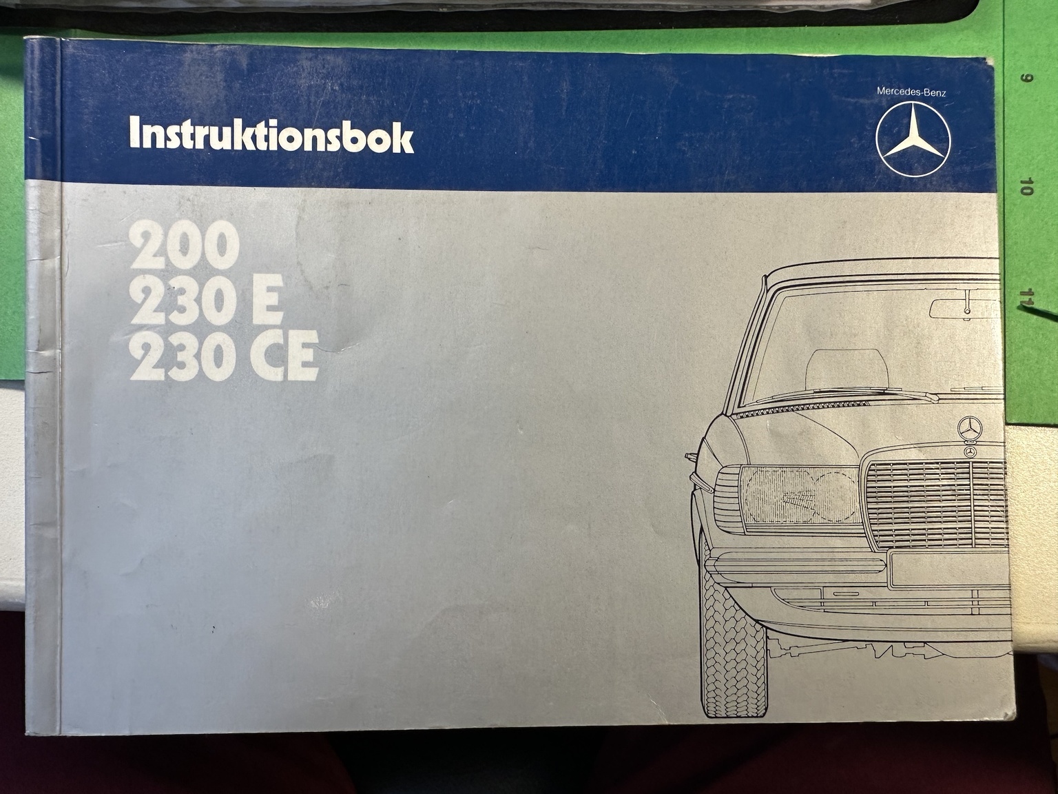 Dokumentation för 1985 Mercedes-Benz 200