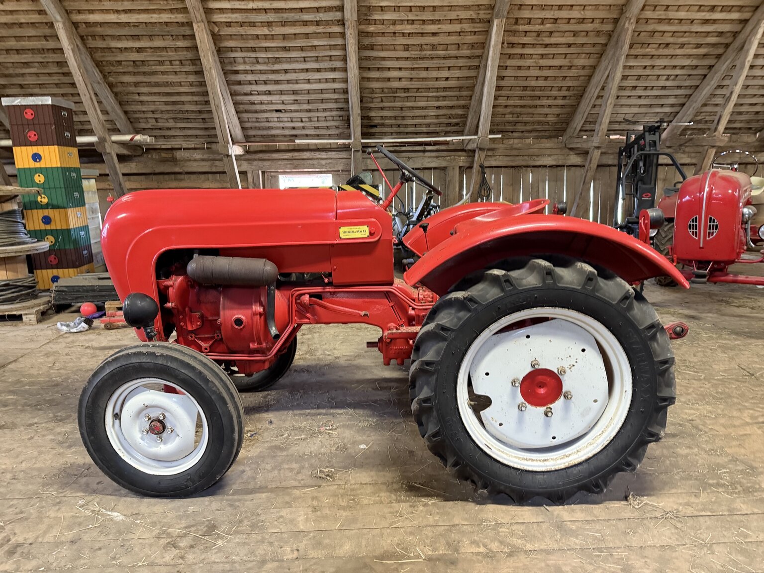 Exterior image of 1960 Porsche Diesel Junior 108