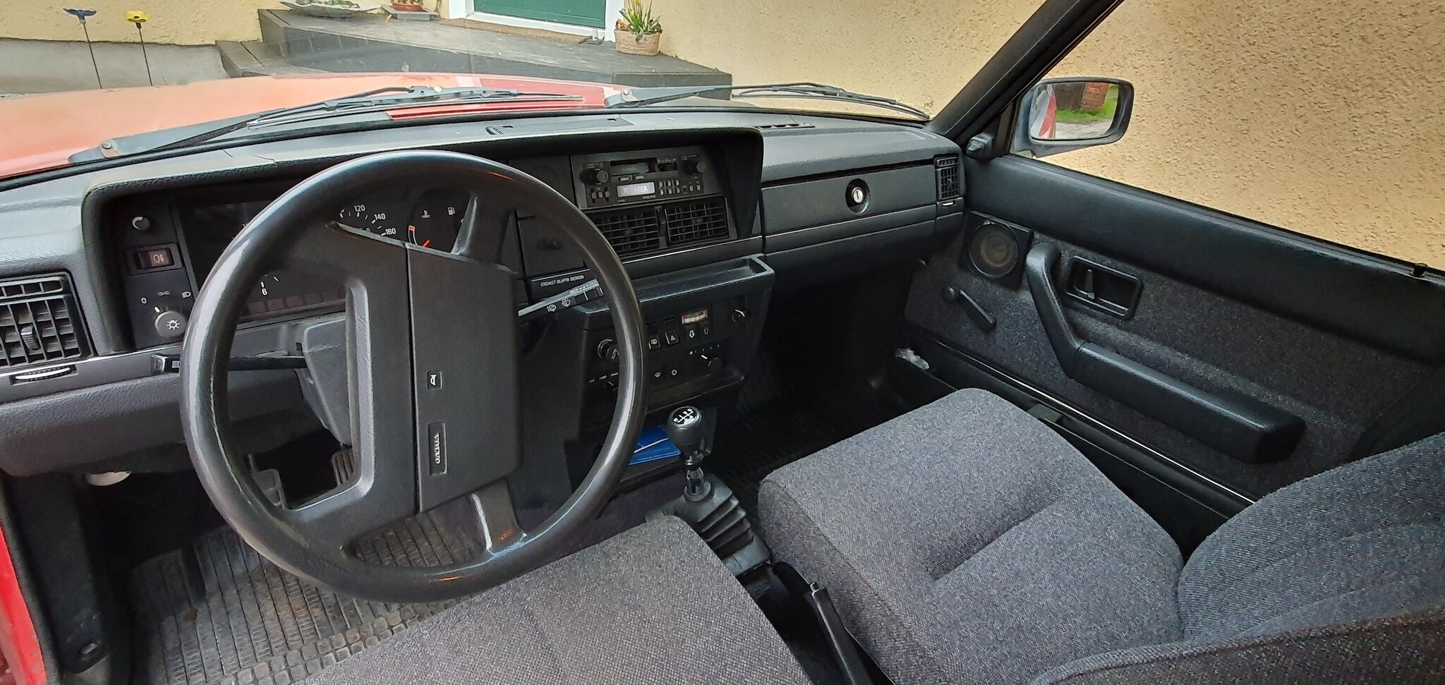 Interiörbild 1990 Volvo 245 GL