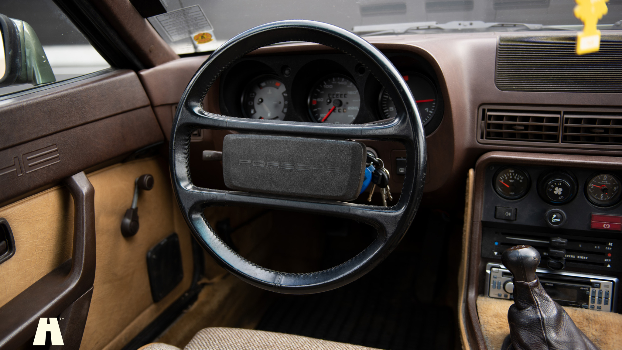 Innenraumfoto von 1981 Porsche 924 (13)