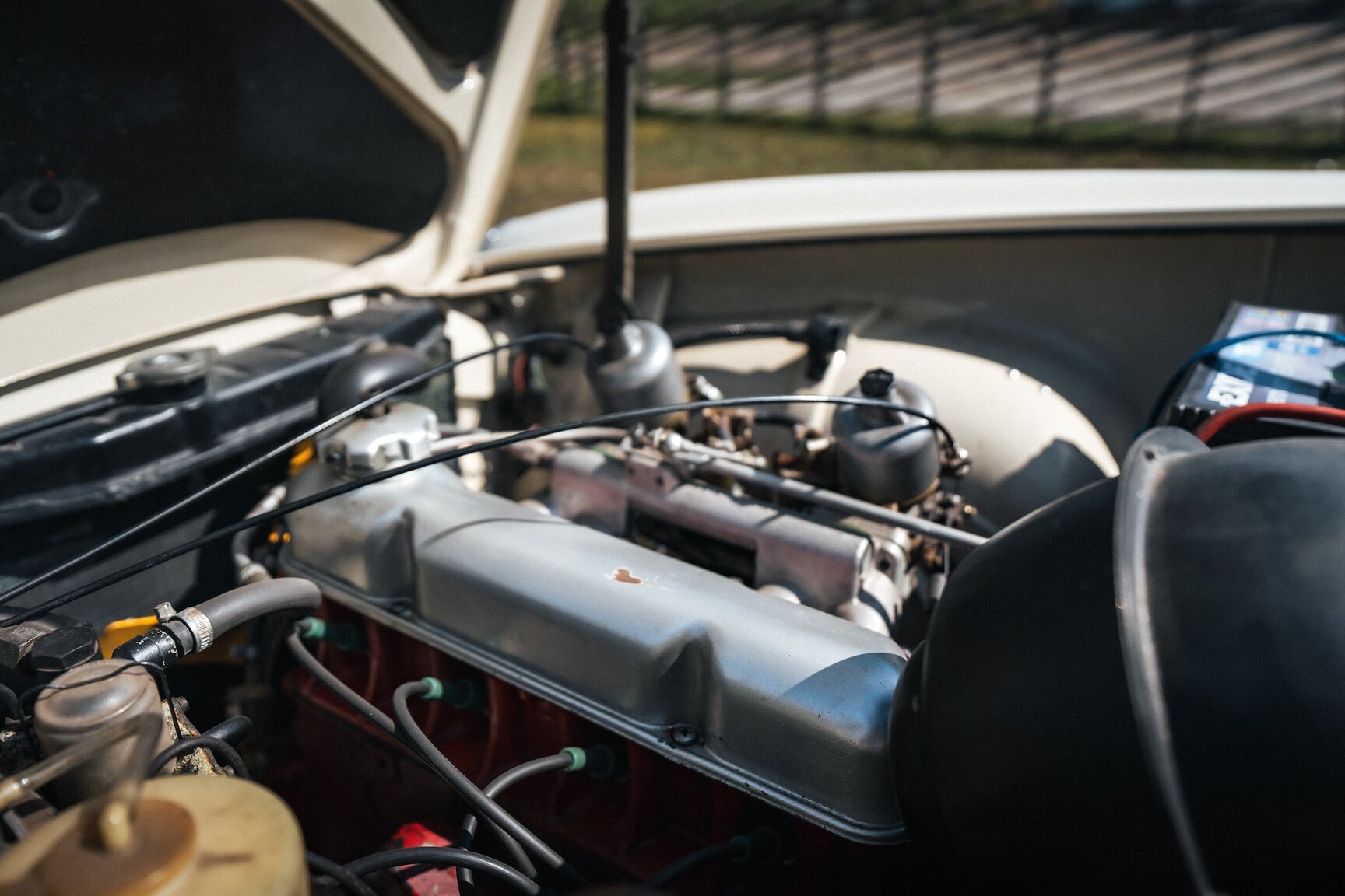 Image of 1963 Volvo 1800 S mechanics (4)