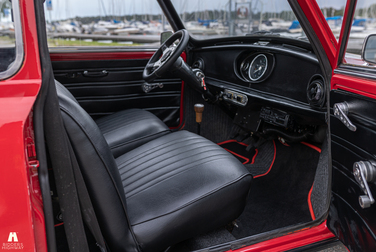 Interior image of 1970 Austin Mini 1000