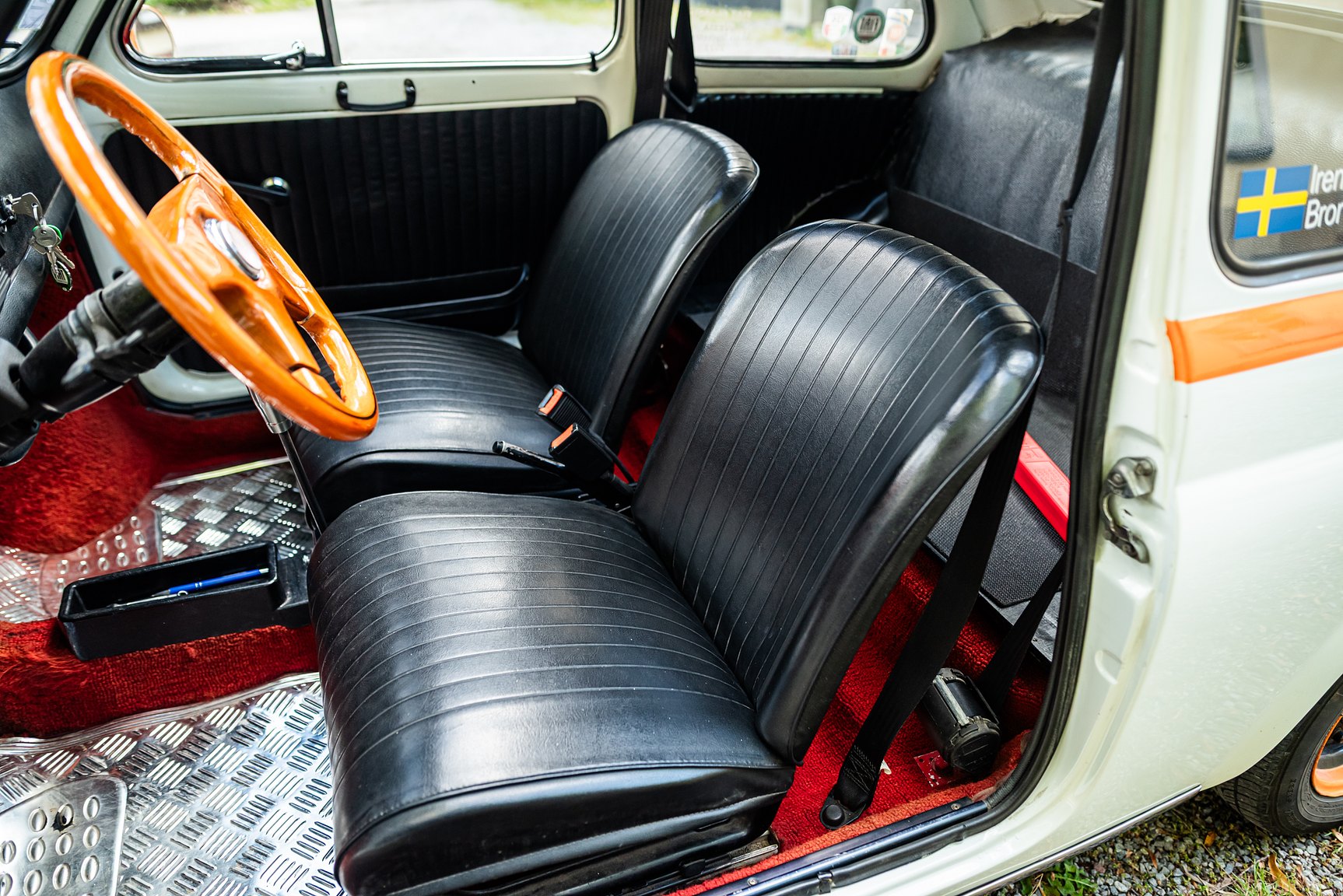 Interior image of 1971 FIAT 500 "Superiore"
