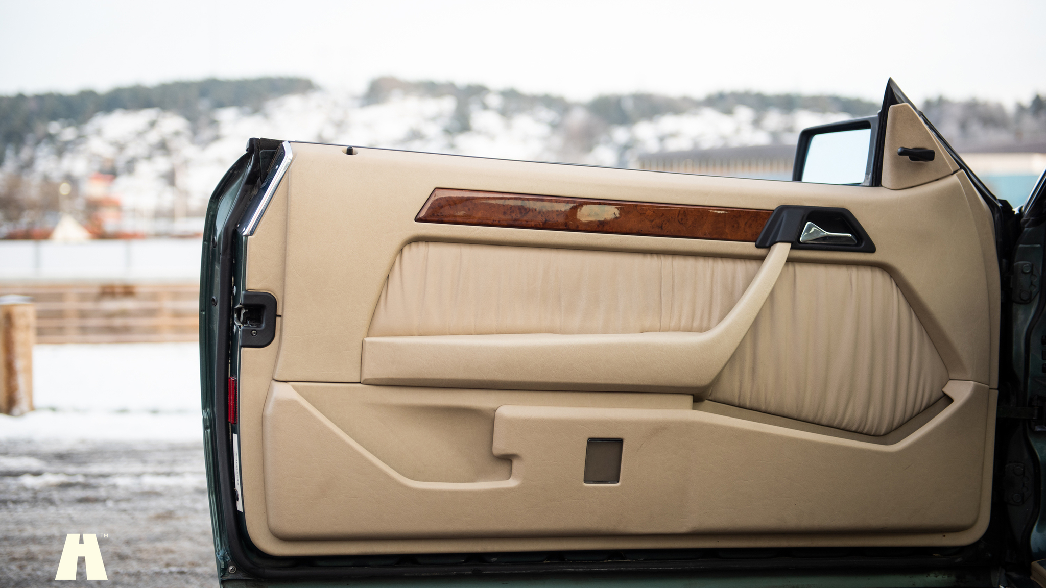 Interiörbild 1992 Mercedes 230 CE