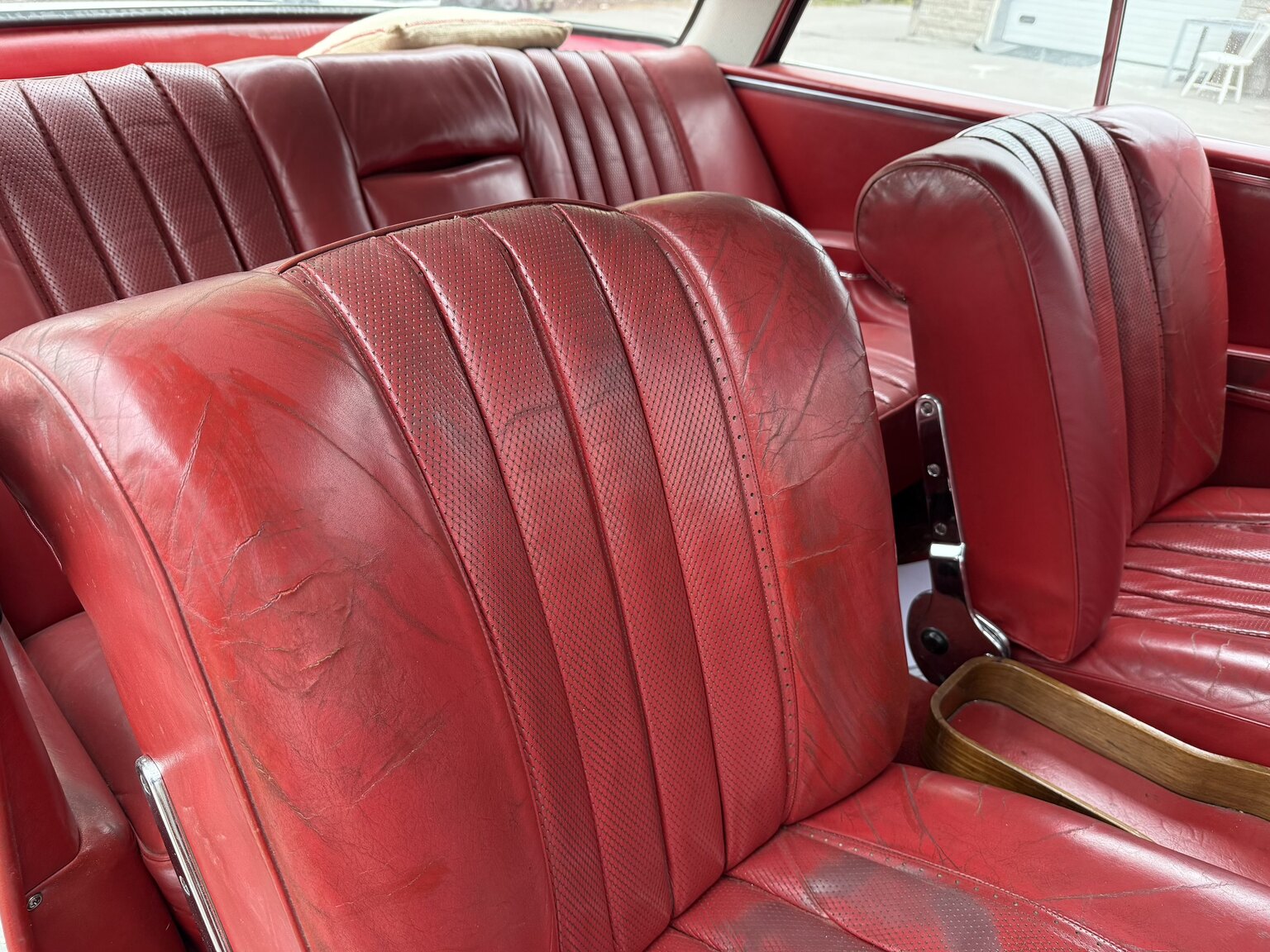 Innenraumfoto von 1963 Mercedes-Benz 220 SE