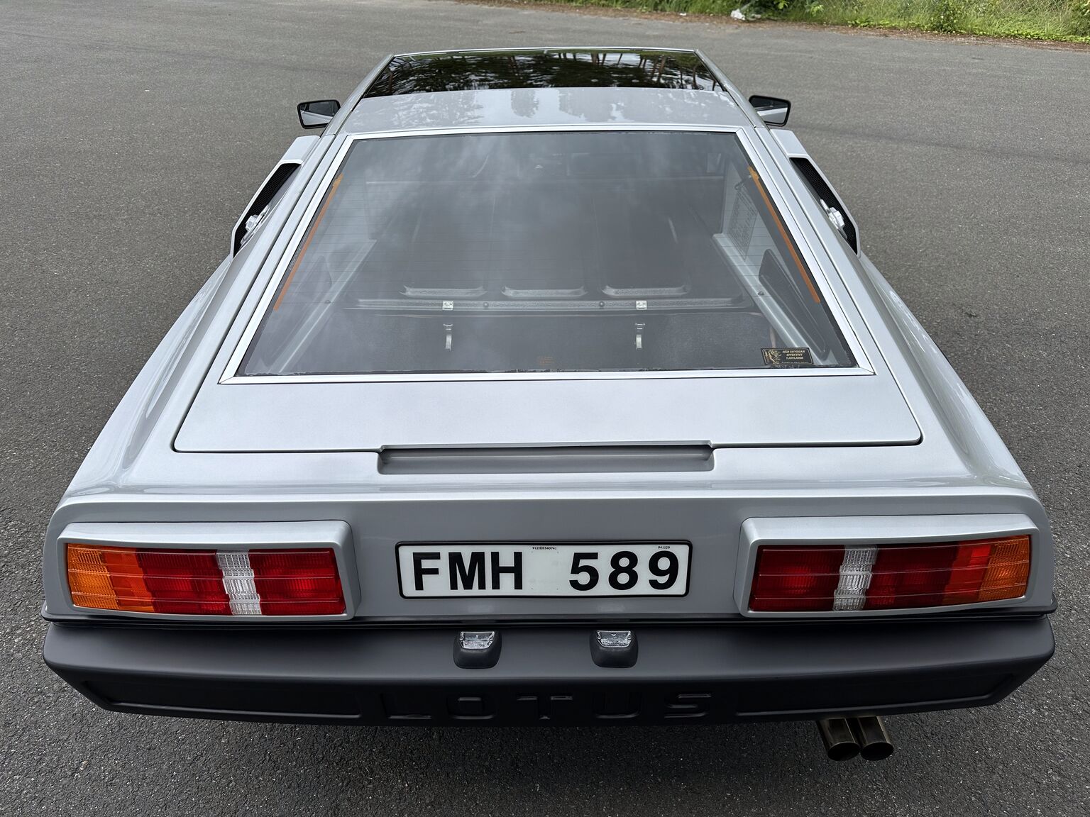 Exteriörbild på 1987 Lotus Esprit S3