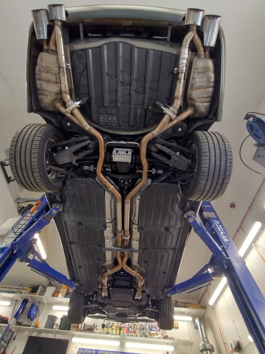 Image of 2003 Mercedes-Benz E55 AMG mechanics