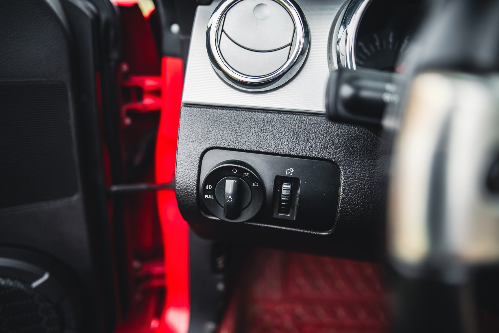 Interior image of 2009 Ford Mustang V8 GT Convertible
