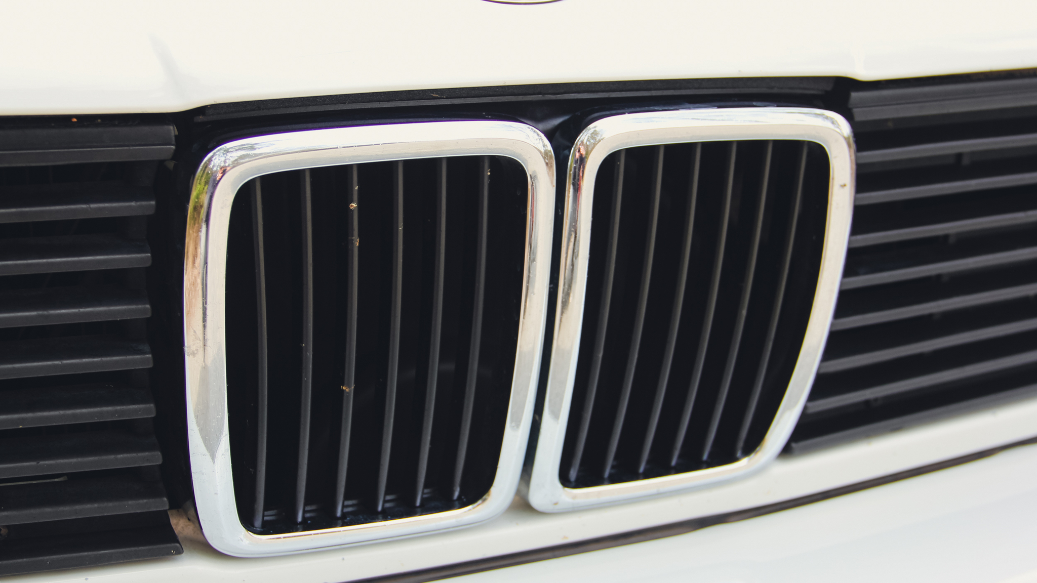 Exterior image of 1990 BMW E30 M3