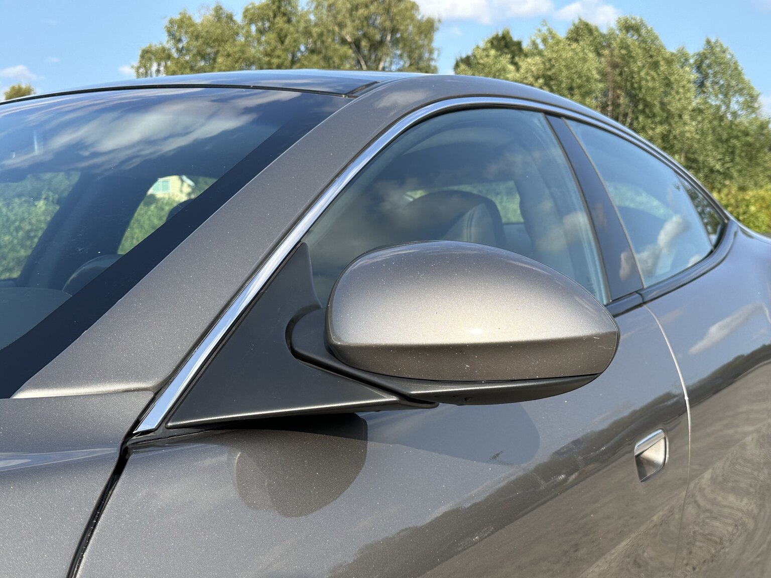 Exteriörbild på 2012  Fisker Karma