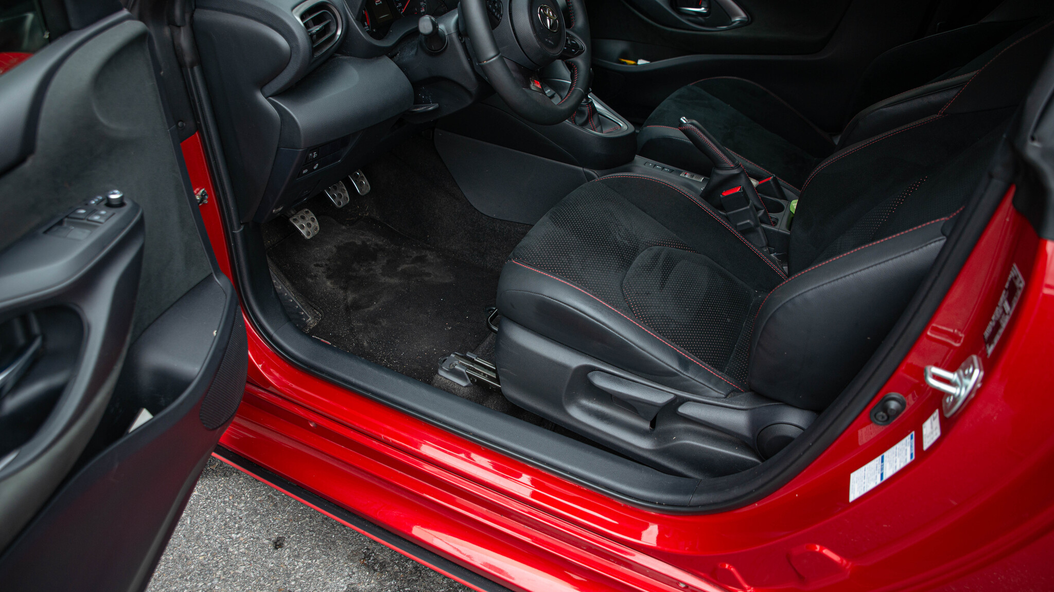 Interiörbild 2021 Toyota GR Yaris 