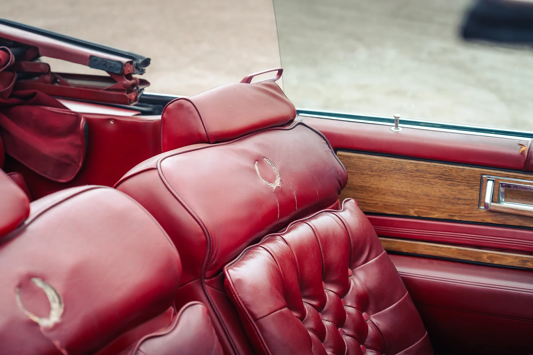 Innenraumfoto von 1984 Cadillac Eldorado Biarritz Convertible (50)