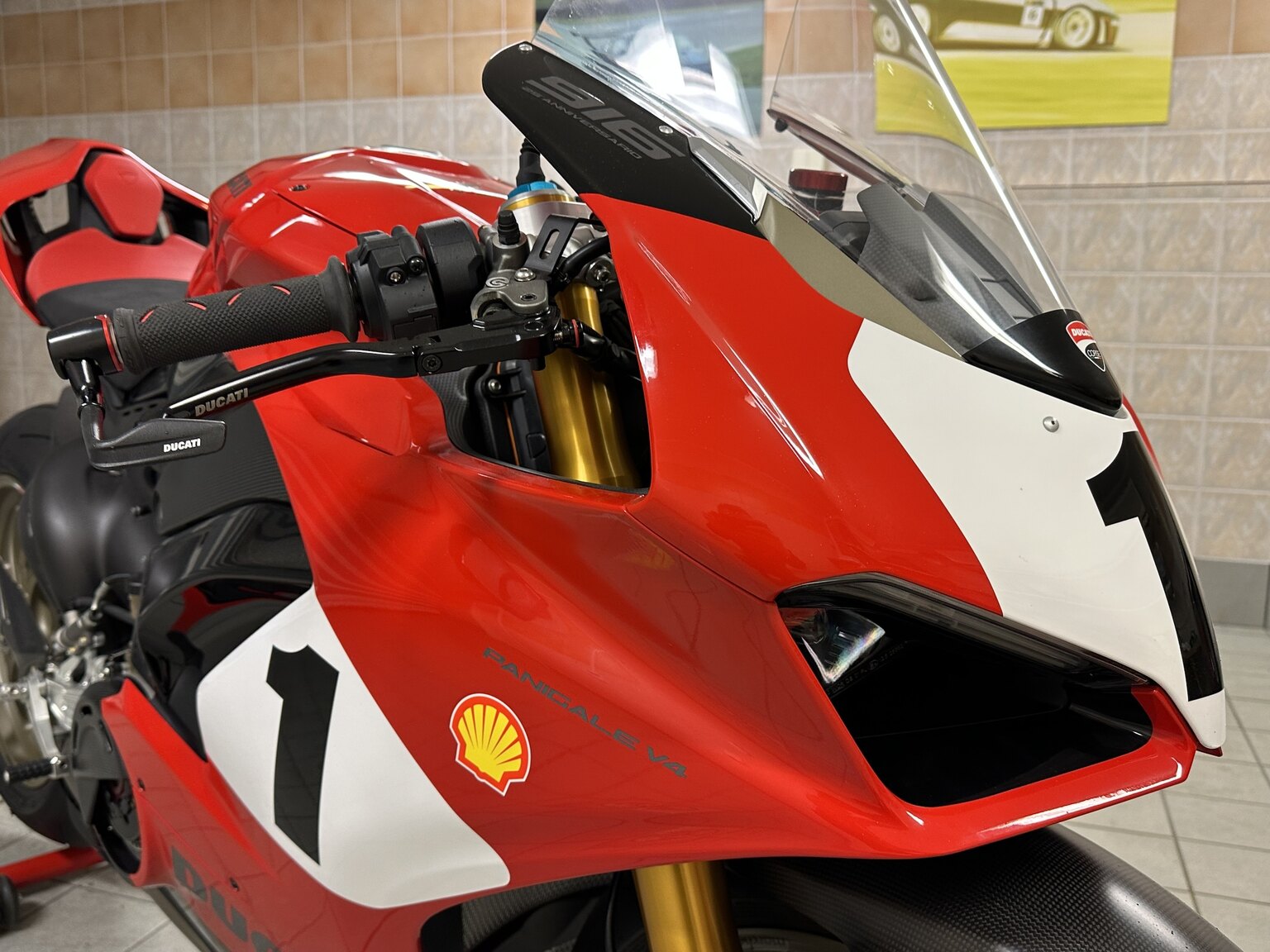 Exterior image of 2020 Ducati Panigale V4 25° Anniversario (17)