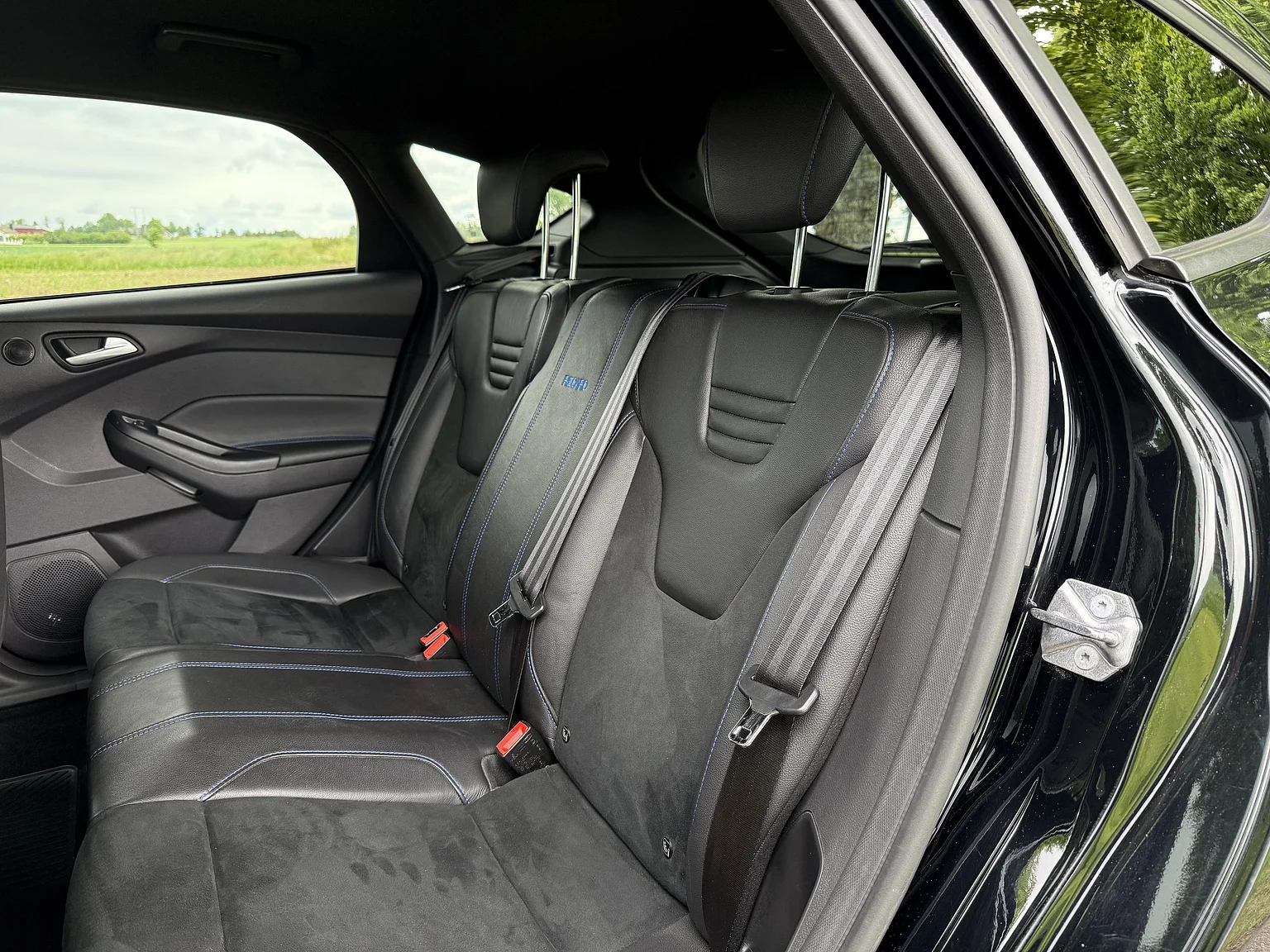 Interiörbild 2016 Ford Focus RS (35)