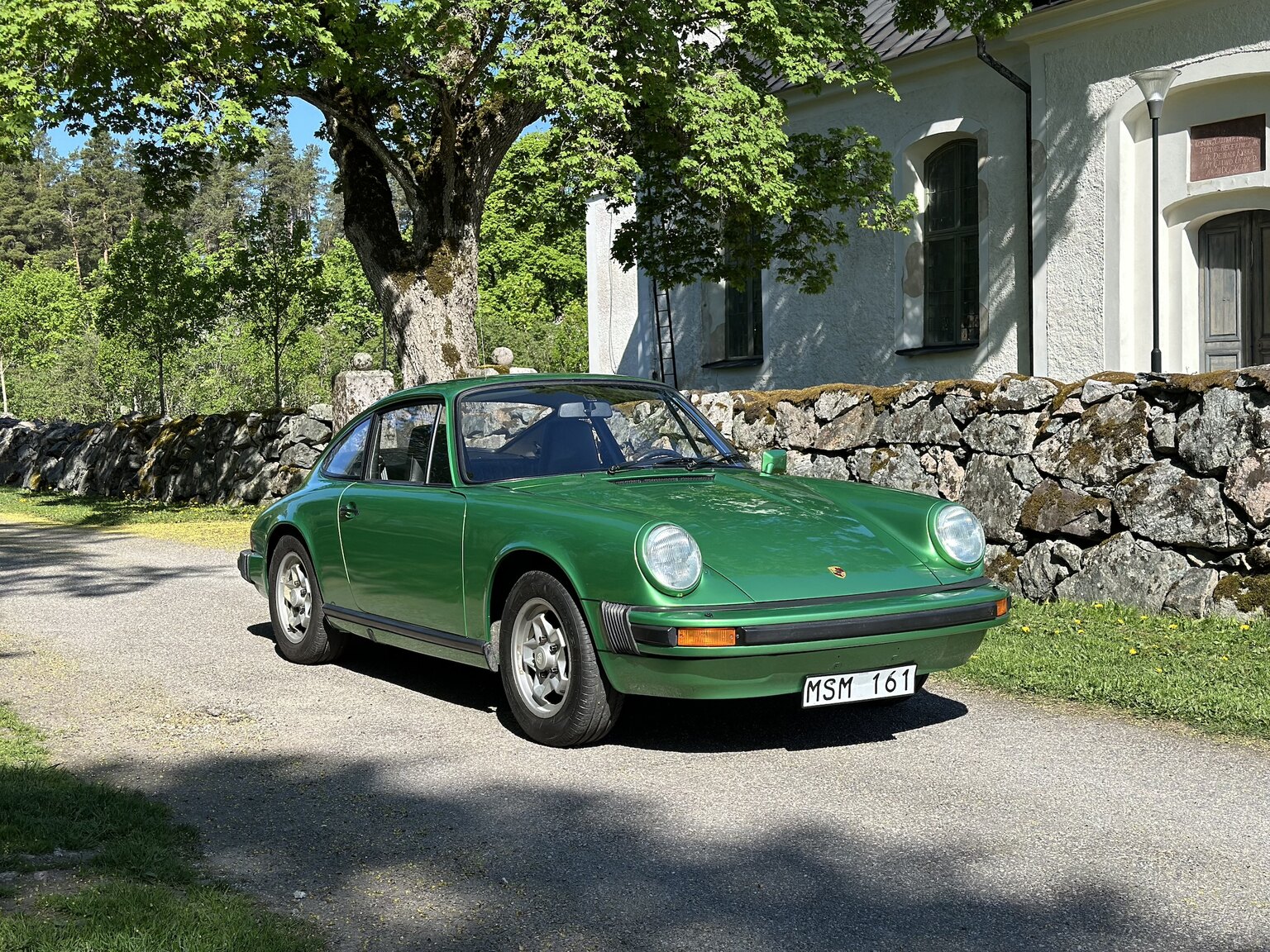 Aussenfoto 1975 Porsche 911