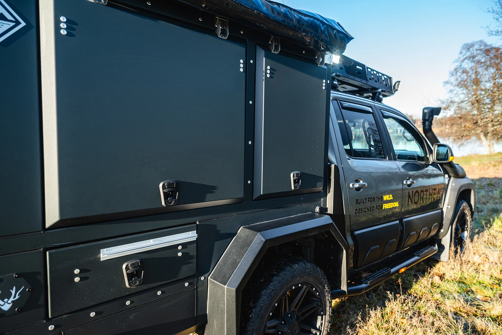 Exterior image of 2020 Northea Camper Expedition Volkswagen Amarok (86)