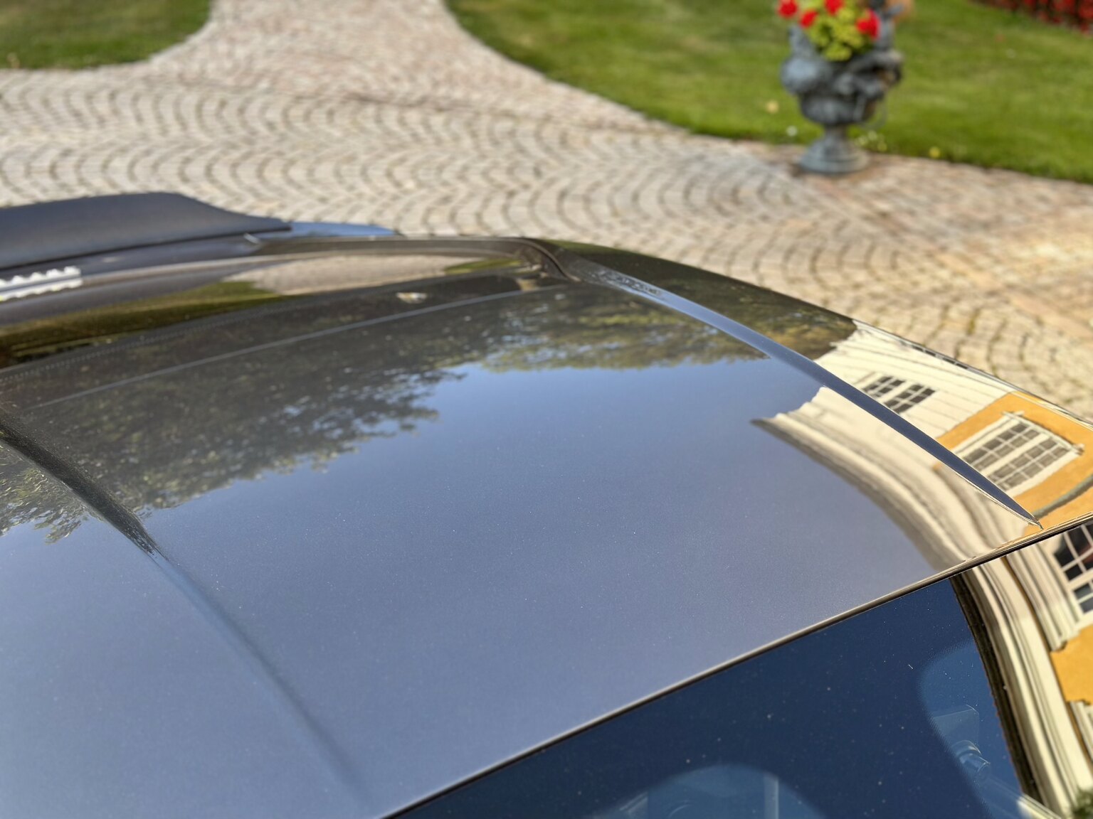 Exterior image of 2013 Ferrari F12 Berlinetta