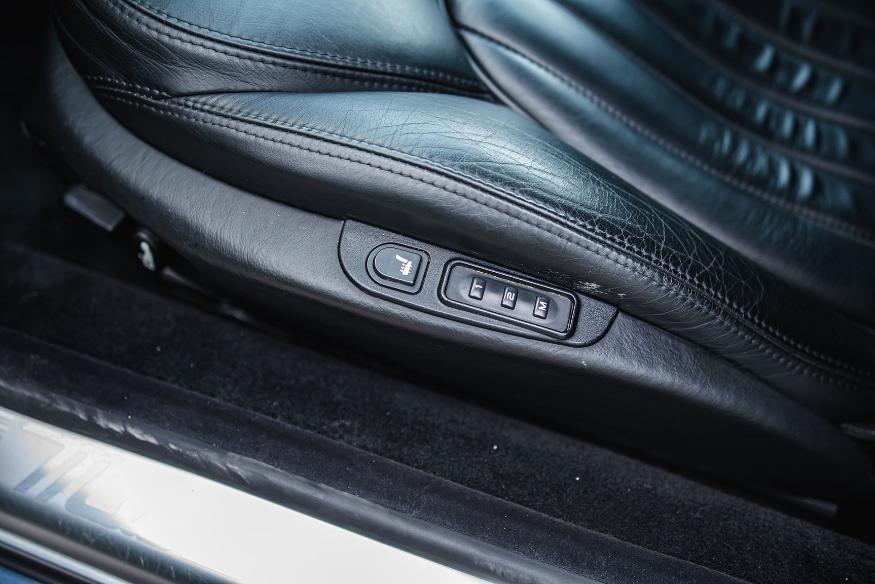 Interior image of 2000 Maserati 3200 GT