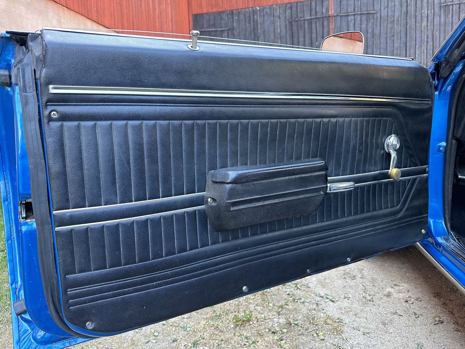 Interior image of 1969 Pontiac Firebird (3)