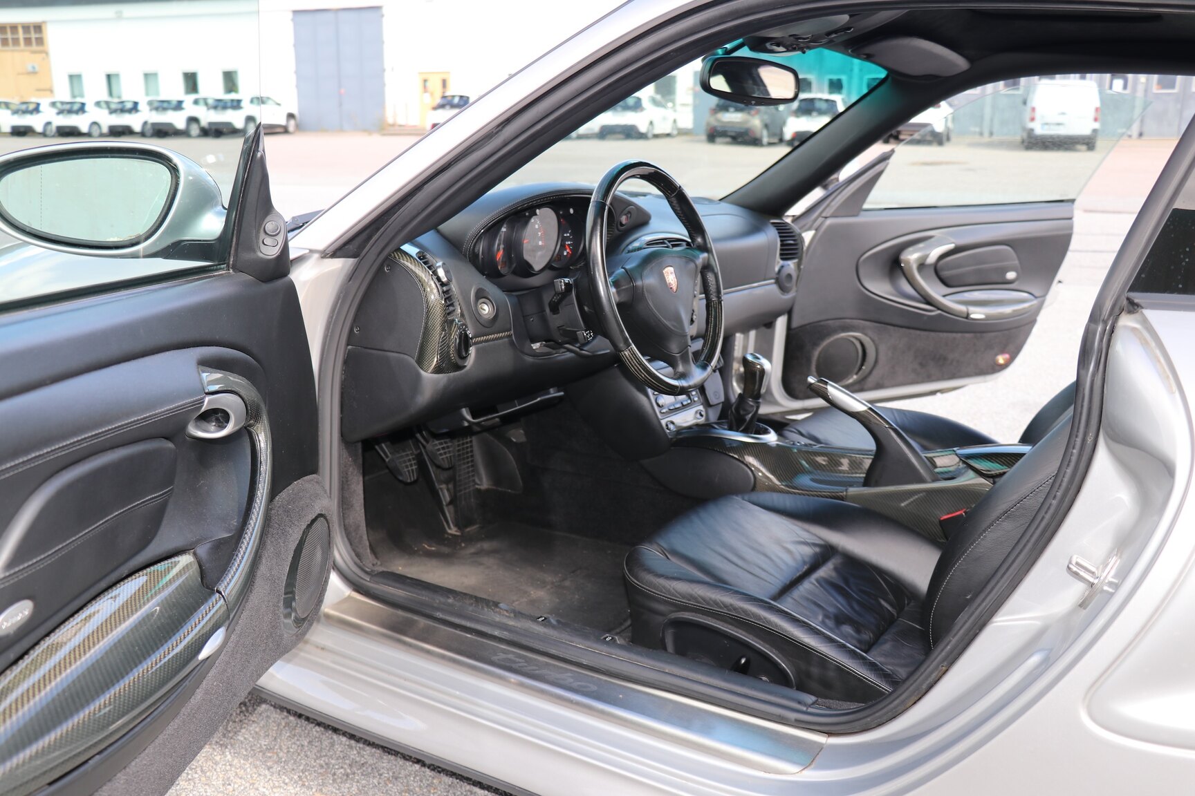 Interior image of 2001 Porsche 911 Turbo