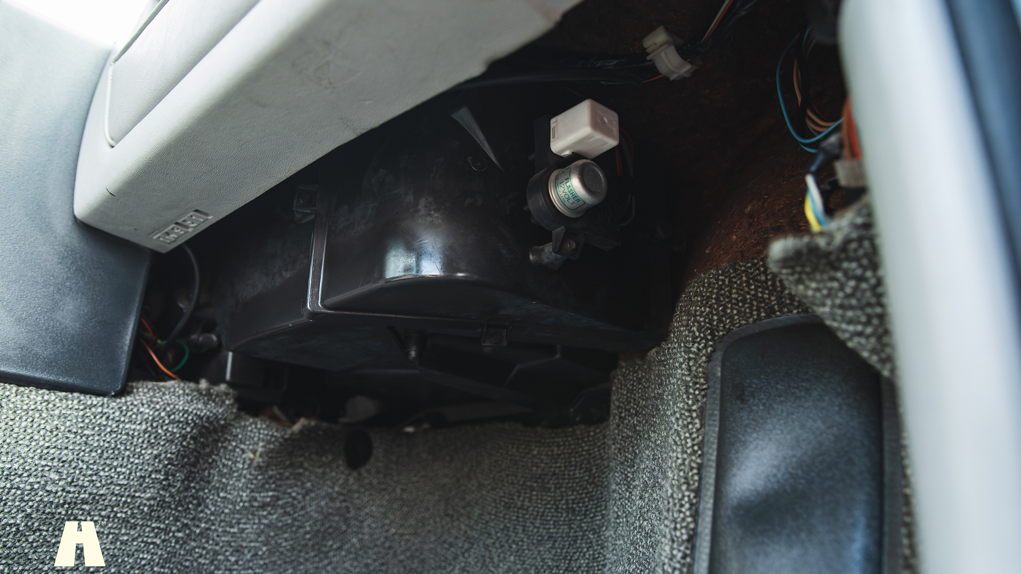 Innenraumfoto von 1985 Pontiac Fiero GT (72)