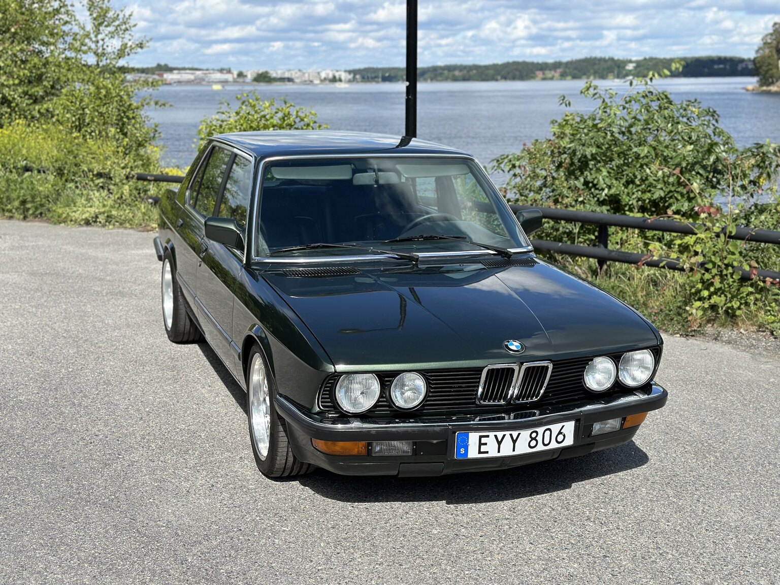Exteriörbild på 1985 BMW 525E