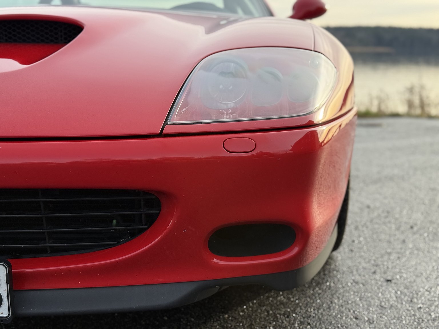 Aussenfoto 2003 Ferrari 575M Maranello