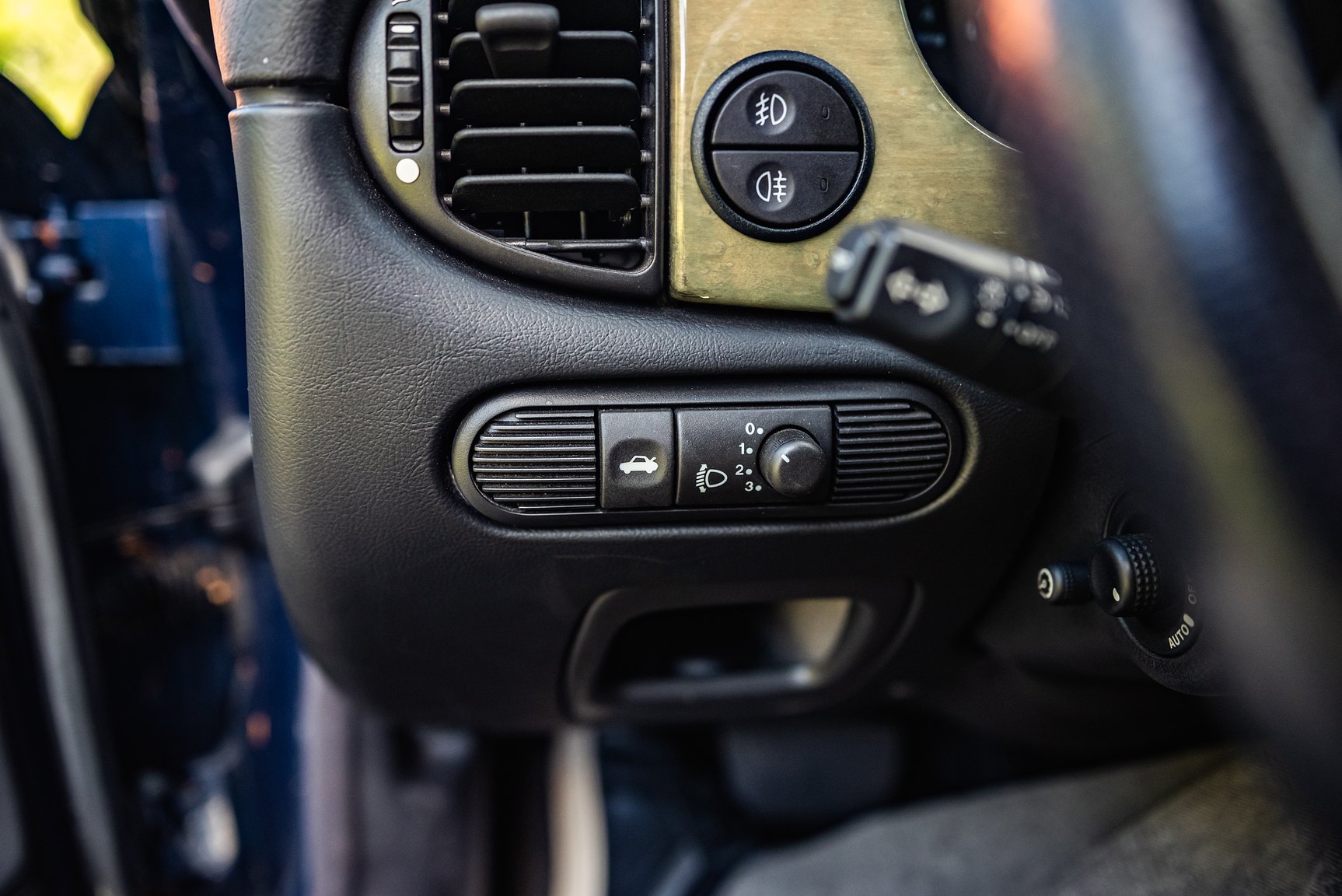 Interior image of 2001 Jaguar XJR