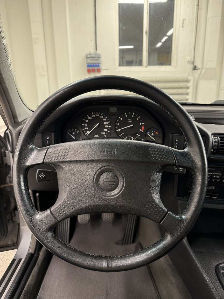 Interiörbild 1993 Bmw 525i M-Technic