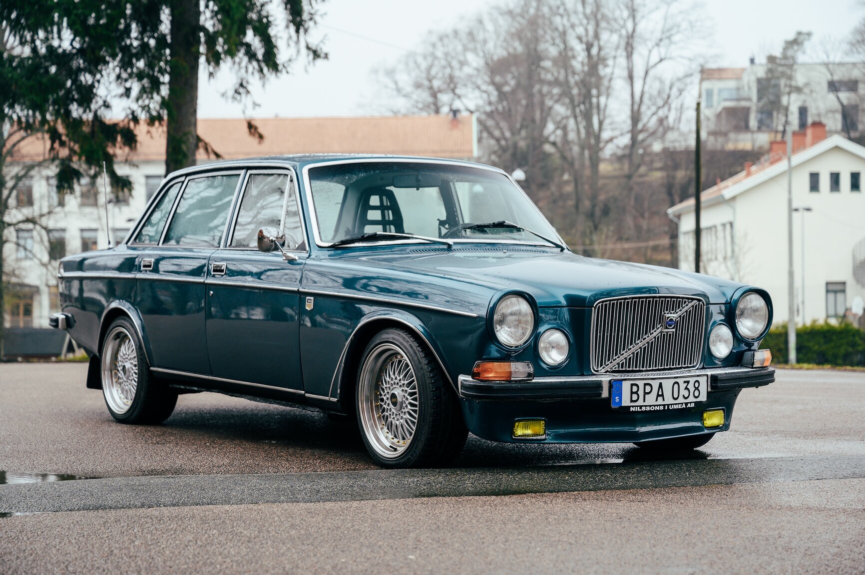 Exterior image of 1973 Volvo 164E 3.2