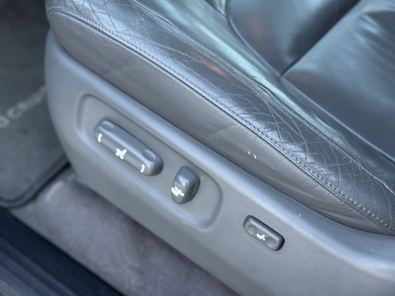 Interiörbild 2008 Toyota Land Cruiser 200 Series 4.5 V8 (6)