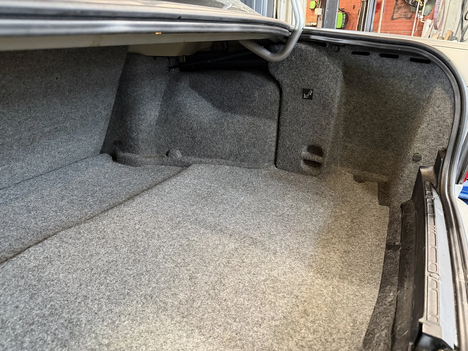 Innenraumfoto von 1988 BMW 535i - NO RESERVE (23)