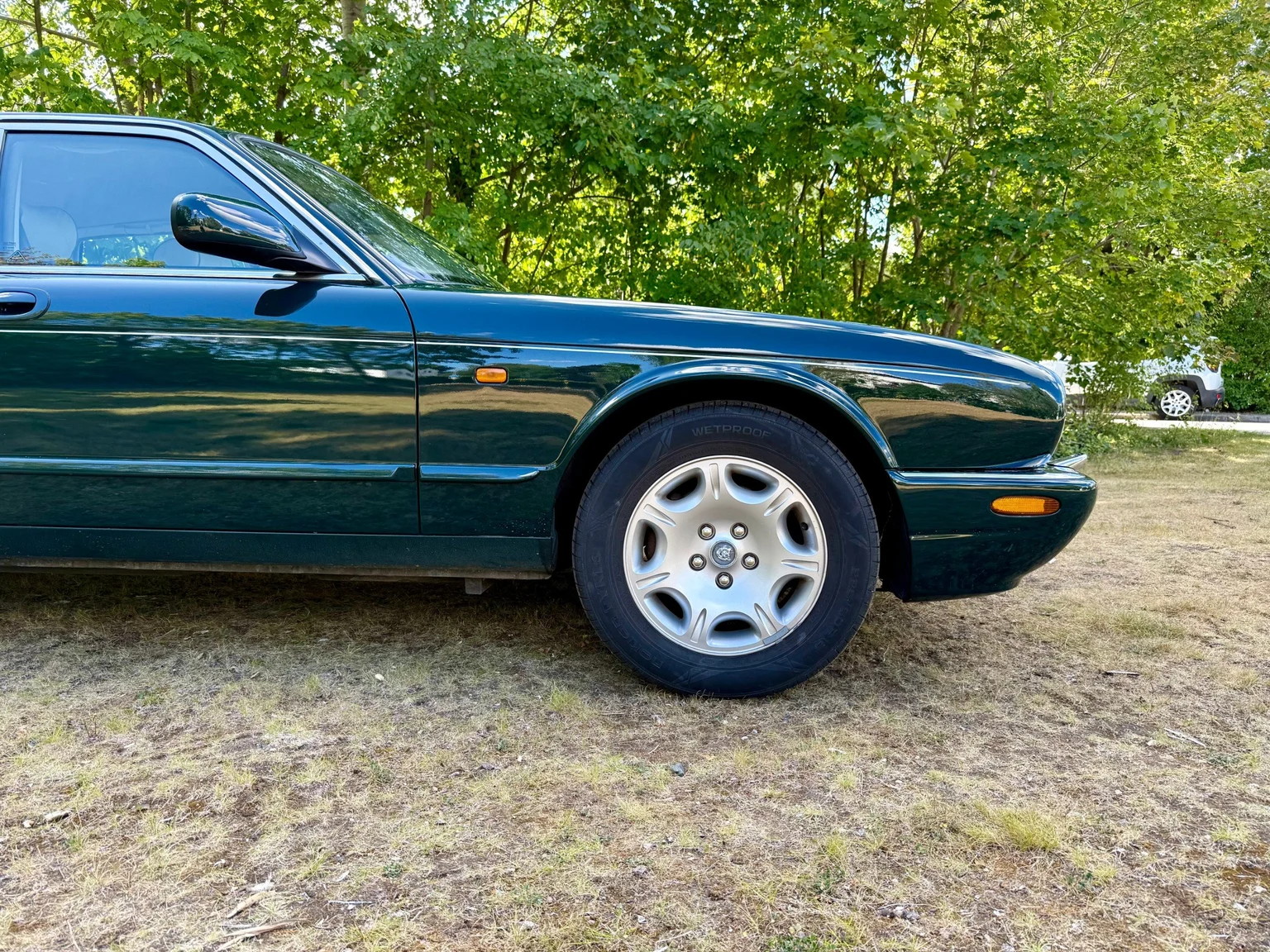 Exteriörbild på 2001 Jaguar XJ Sovereign 4.0 V8 (5)