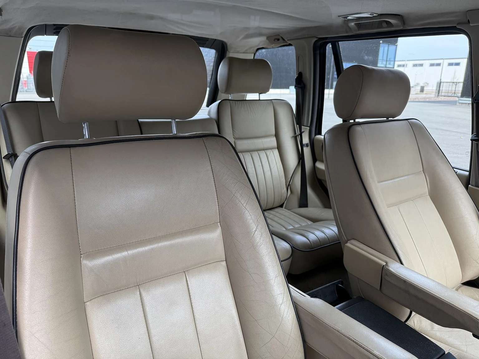 Innenraumfoto von 1998 Land Rover Range Rover P38 (15)