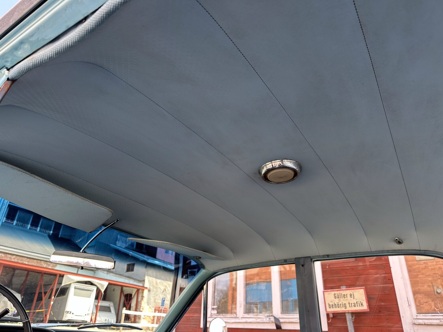 Innenraumfoto von 1963 Chevrolet Impala Sedan (28)