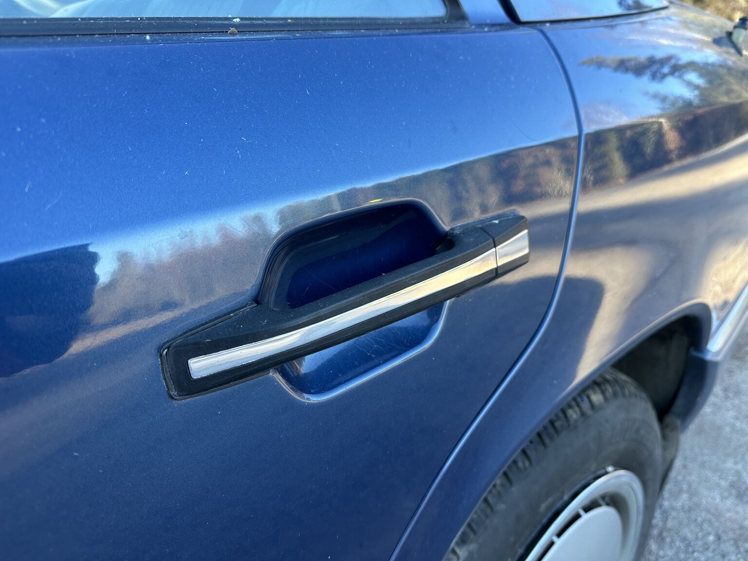 Exteriörbild på 1991 Mercedes-Benz 230 E 